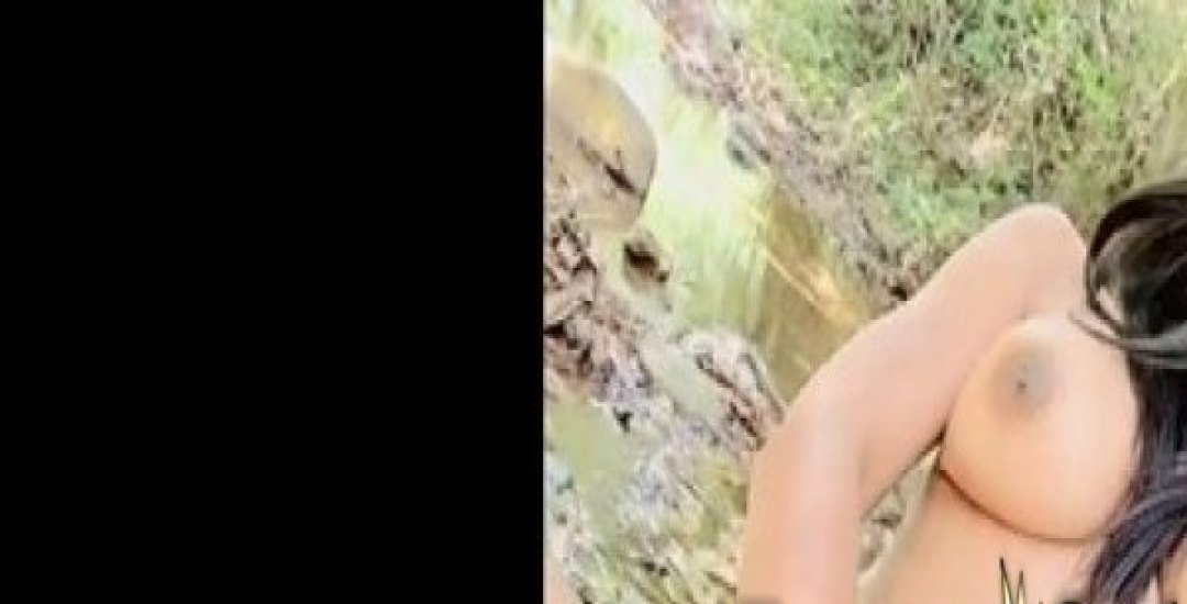 Yeraldin Com Se Hace Su Paja Al Aire Libre En El Rio