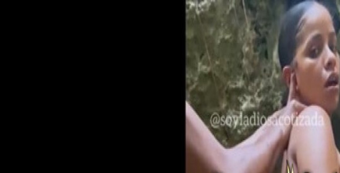 La Diosa Cotizada Dando El Culo Al Aire Libre