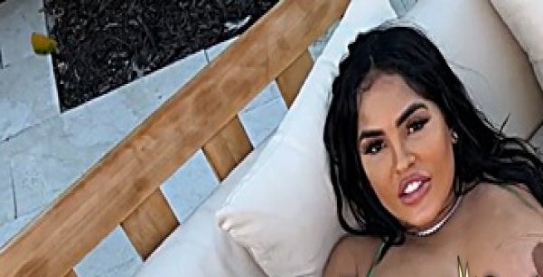 The Dominican Golden Doll Wants To Fuck Outdoors