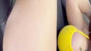 YinyLeon Puertoriqueña Tetona Follando dentro de un Carro para Onlyfans Latino