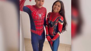 Videos Porno xxx Nuevo video porno de la mujer araña y su pareja – Porno Colombiano